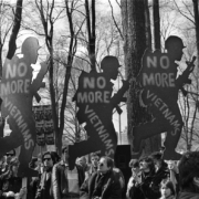 people protesting vietnam